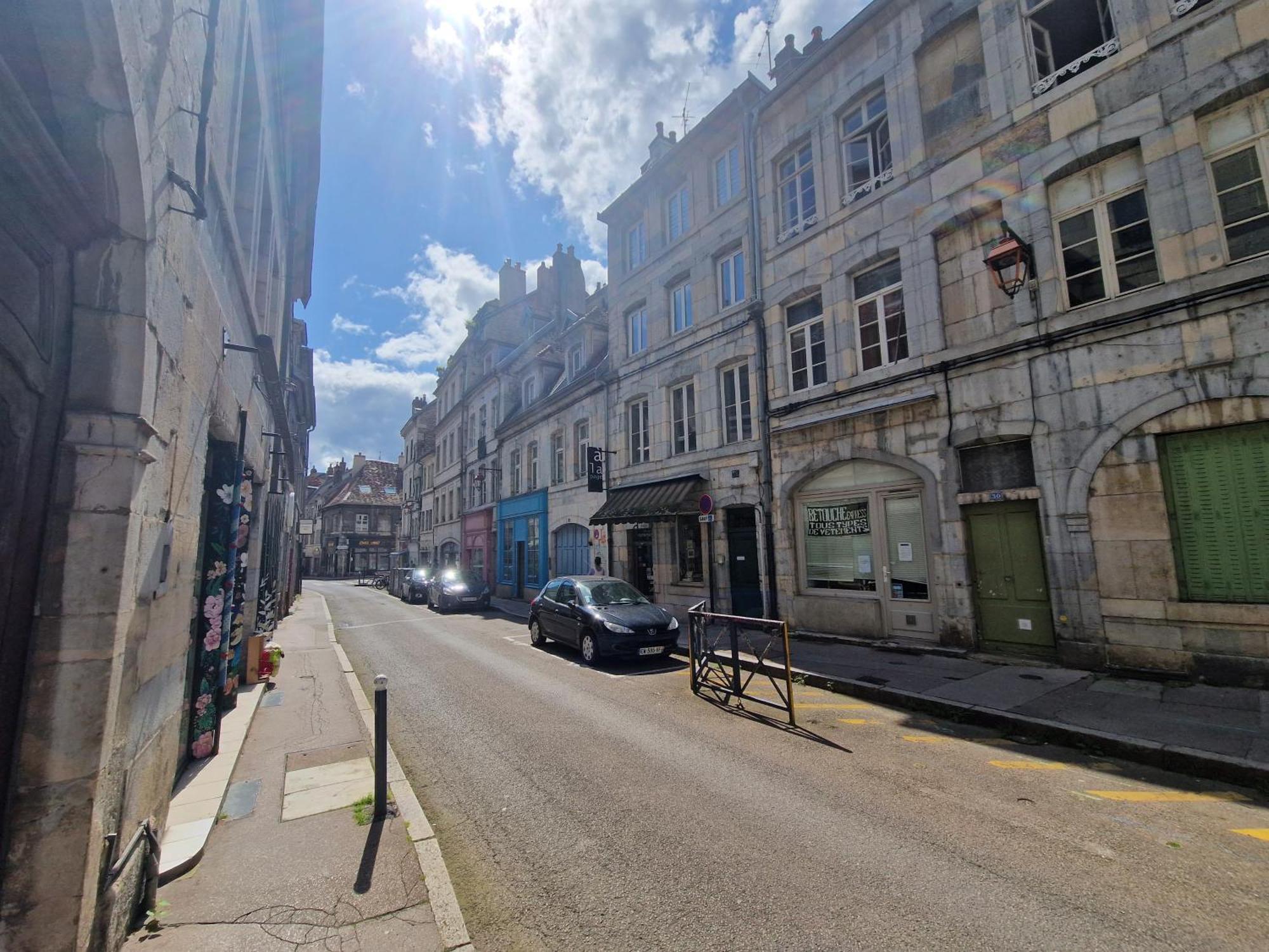 Le Cocon Apartment Besancon Exterior photo